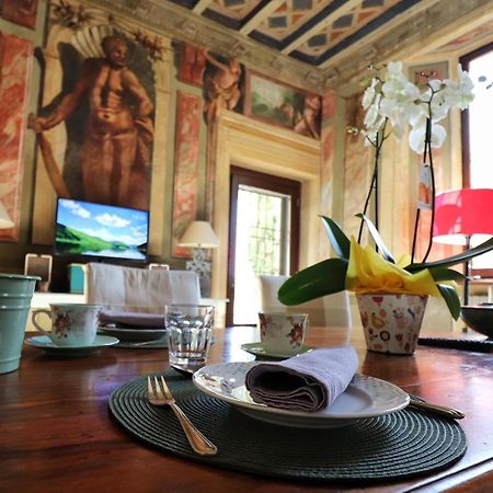 B&B Villa Natta Uggiate エクステリア 写真